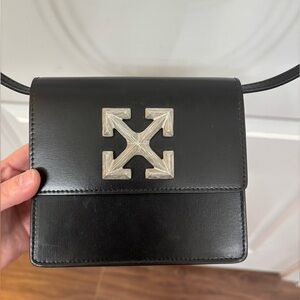 Off-White Jitney 0.7 bag. Like new with original packaging!!